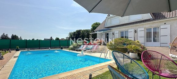 3 bedrooms House in Saint-Germain-sur-Ecole, France No. 131689 14