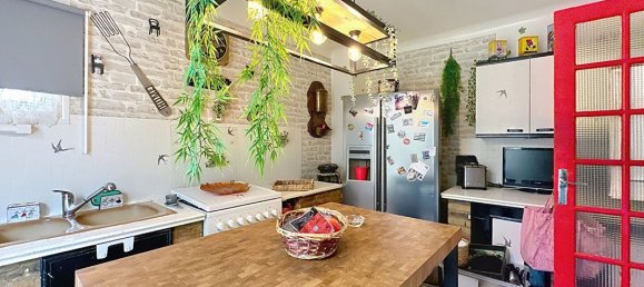 3 bedrooms House in Saint-Germain-sur-Ecole, France No. 131689 8