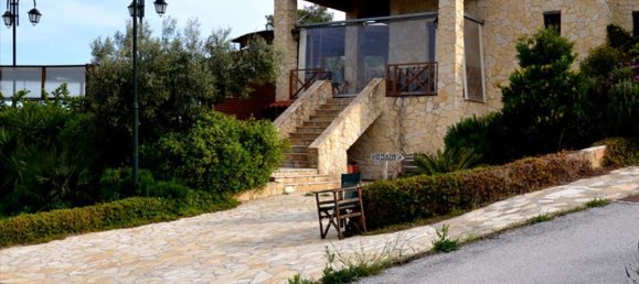 1 bedroom Villa in Loutraki, Greece No. 1218 3