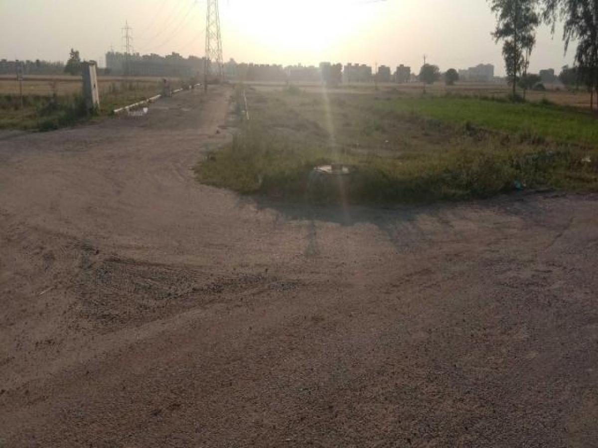  Land in Mohali, India No. 34675