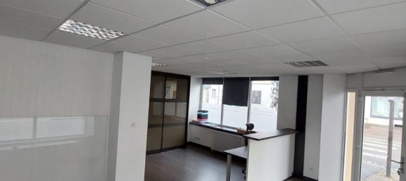 Коммерческая недвижимость 120м² в Сен-Дье, Франция № 272467 3