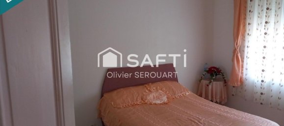 3 bedrooms House in Saint-Quentin, France No. 275443 2