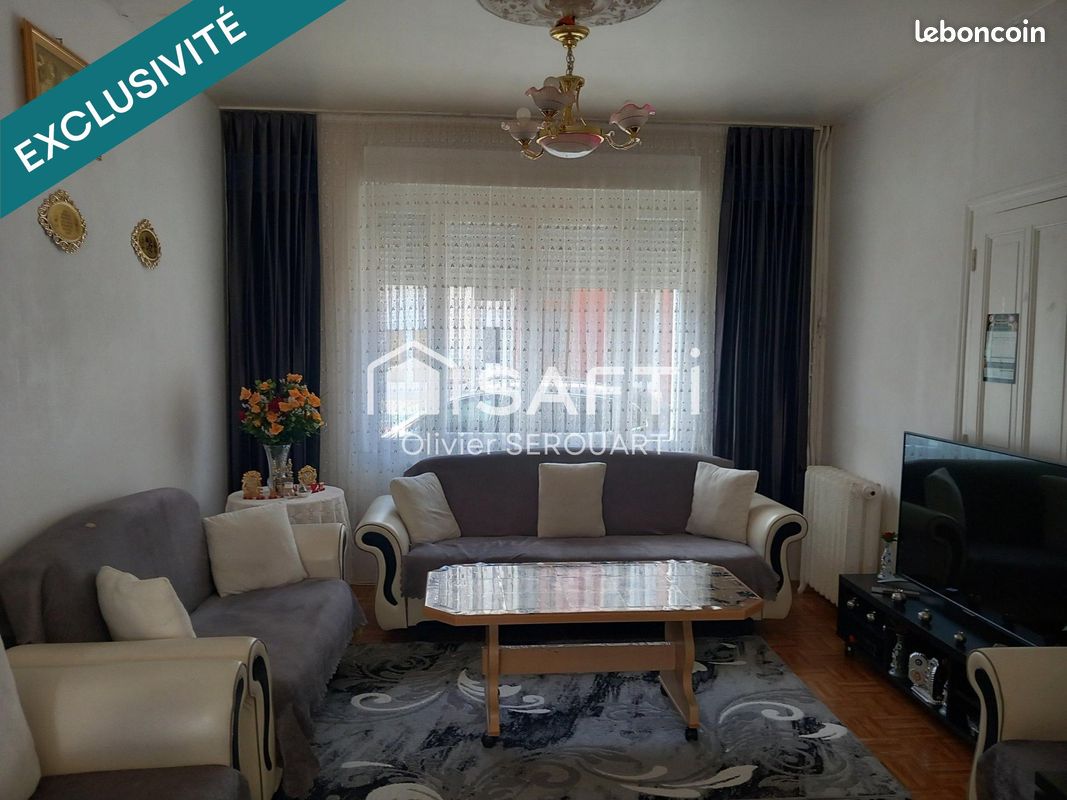 3 bedrooms House in Saint-Quentin, France No. 275443