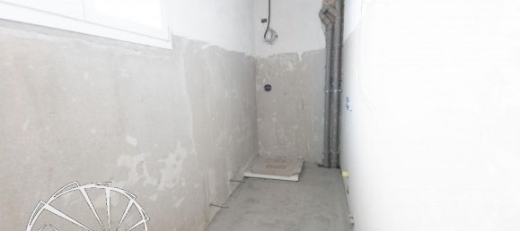 3 rooms Apartment in Vaiano, Italy No. 22298 9