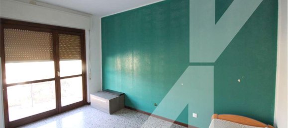 2 Schlafzimmer Wohnung in San Fermo della Battaglia, Italy, Nr. 230189 32