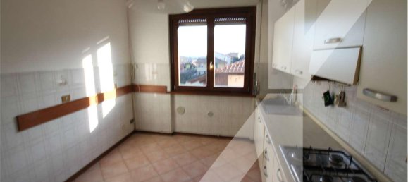 2 Schlafzimmer Wohnung in San Fermo della Battaglia, Italy, Nr. 230189 23