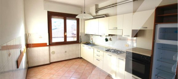 2 Schlafzimmer Wohnung in San Fermo della Battaglia, Italy, Nr. 230189 20