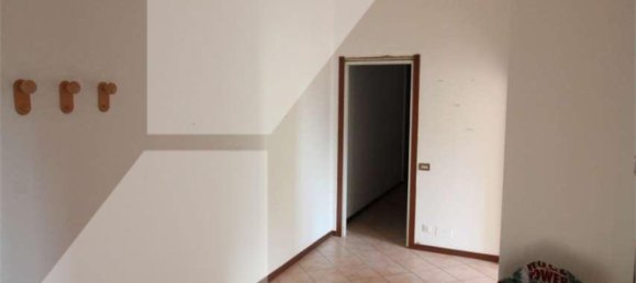 2 Schlafzimmer Wohnung in San Fermo della Battaglia, Italy, Nr. 230189 16