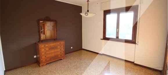 2 Schlafzimmer Wohnung in San Fermo della Battaglia, Italy, Nr. 230189 13