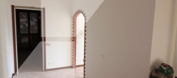 2 Schlafzimmer Wohnung in San Fermo della Battaglia, Italy, Nr. 230189 17