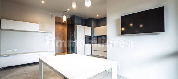 3 Schlafzimmer Wohnung in Turin, Italy, Nr. 336306 7