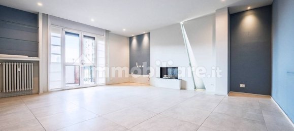 3 Schlafzimmer Wohnung in Turin, Italy, Nr. 336306 11