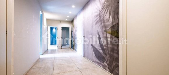 3 Schlafzimmer Wohnung in Turin, Italy, Nr. 336306 16