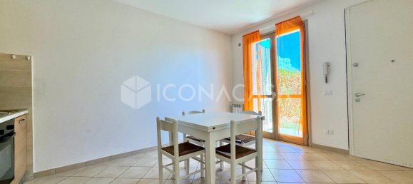 2 rooms Apartment in Ponsacco, Italy No. 257788 8