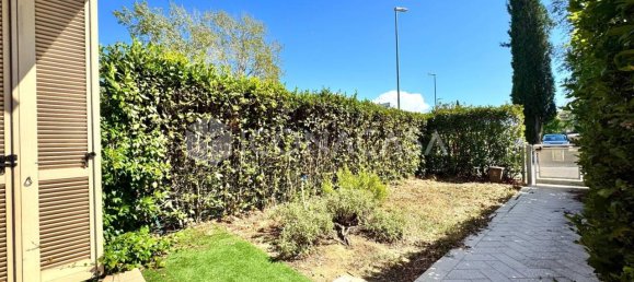 2 rooms Apartment in Ponsacco, Italy No. 257788 2