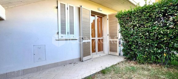 2 rooms Apartment in Ponsacco, Italy No. 257788 17