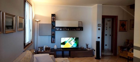 Casa de 8 habitaciónes en Gonzaga, Italy No. 275371 23