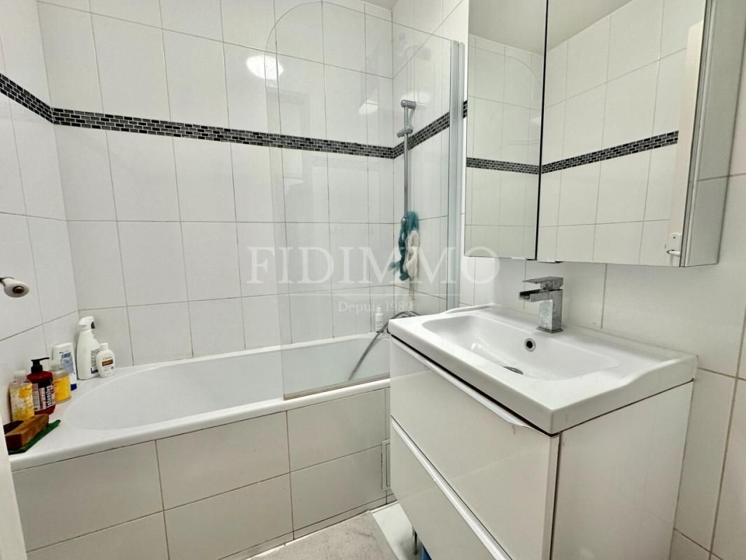 3 Schlafzimmer Wohnung in Sucy-en-Brie, France, Nr. 172043