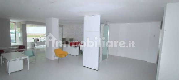 770m² Commercial property in Siena, Italy No. 210170 2