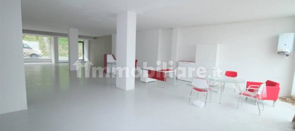 770m² Commercial property in Siena, Italy No. 210170 8