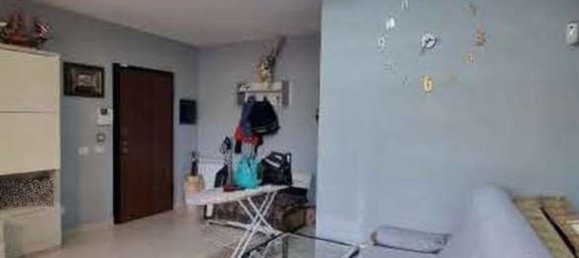 5 rooms Apartment in Rome, Italy No. 14288 3