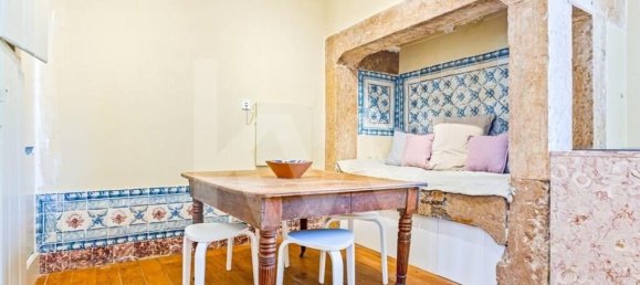 3 bedrooms Apartment in Lisbon, Portugal No. 93391 22