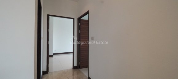 4 bedrooms Condo in Pattaya, Thailand No. 22227 7