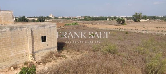 3 bedrooms Farm in Siggiewi, Malta No. 1356 6