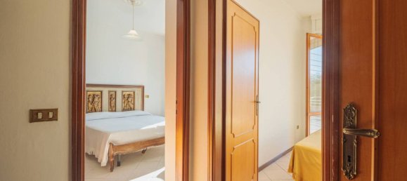 Penthouse T3 em Massa, Italy N.º 141521 18