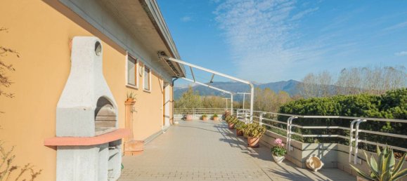 Penthouse T3 em Massa, Italy N.º 141521 6