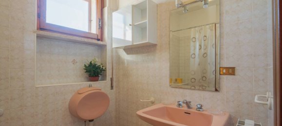 Penthouse T3 em Massa, Italy N.º 141521 15