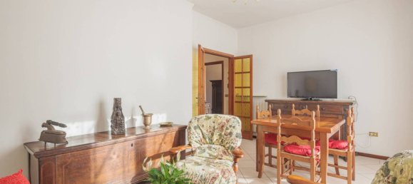 Penthouse T3 em Massa, Italy N.º 141521 8