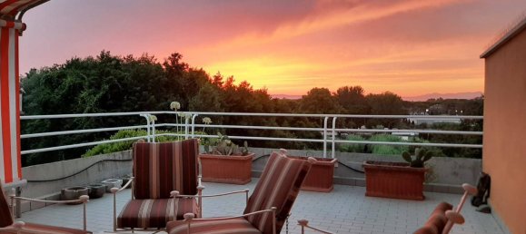 Penthouse T3 em Massa, Italy N.º 141521 4