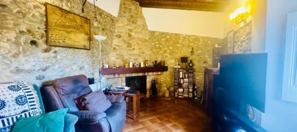 3 bedrooms House in Garriguella, Spain No. 183224 9