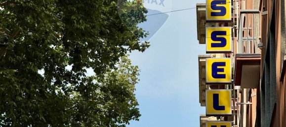 Studio in Milan, Italy No. 327937 28