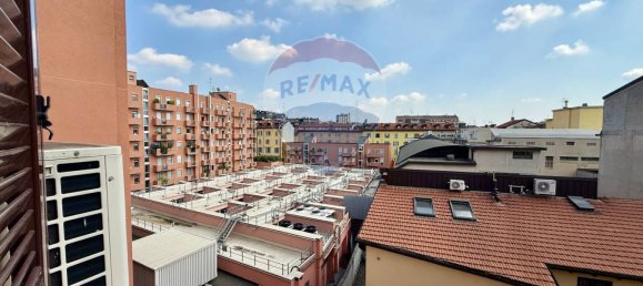 Studio in Milan, Italy No. 327937 19