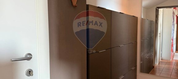 Studio in Milan, Italy No. 327937 16