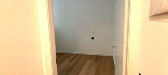 1 bedroom Apartment in Milan, Italy No. 269514 10