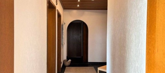 3 rooms Apartment in Hof, Germany No. 172833 2