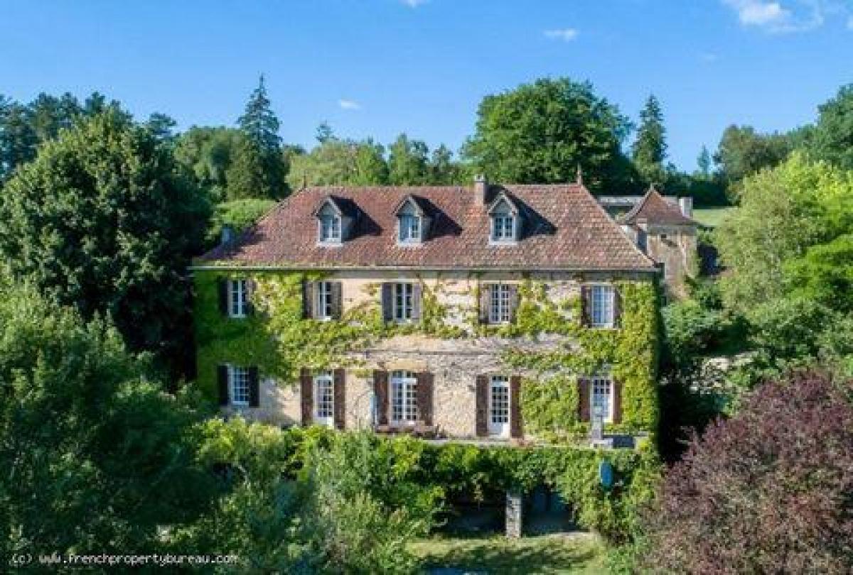 15 bedrooms Shop in Lalinde, France No. 18720