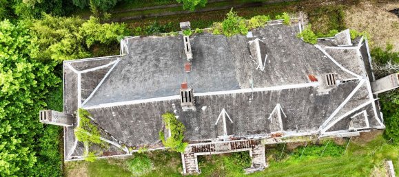 11 rooms Castles in Sus, France No. 192983 2