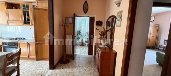 2 bedrooms Apartment in Benevento, Italy No. 344491 5