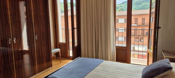 4 bedrooms Apartment in San Martin del Rey Aurelio, Spain No. 170805 6