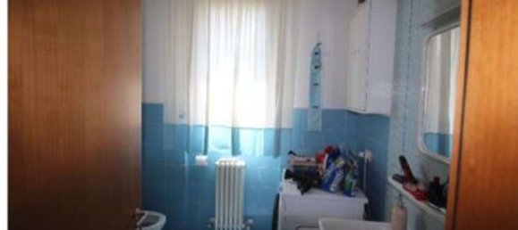 5-salle Appartement à Porto San Giorgio, Italy No. 93335 7