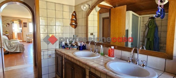 Apartamento de 7 divisões em Sant'Agata li Battiati, Italy N.º 36718 21