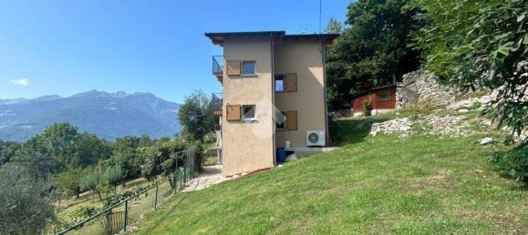 2 bedrooms House in Civo, Italy No. 121419 9