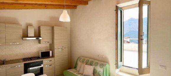 2-salle Appartement à Ventimiglia, Italy No. 101423 6