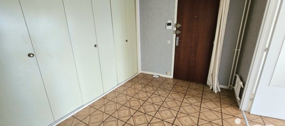 3 rooms Apartment in Marly, France No. 45934 4