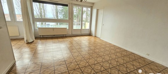 3 rooms Apartment in Marly, France No. 45934 5