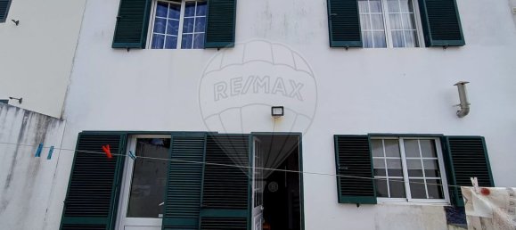 3 bedrooms House in Ponta Delgada, Portugal No. 33700 6